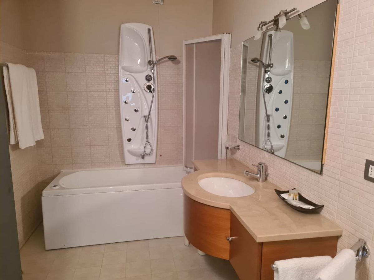 Stella Charming & Luxury Rooms Conversano Esterno foto